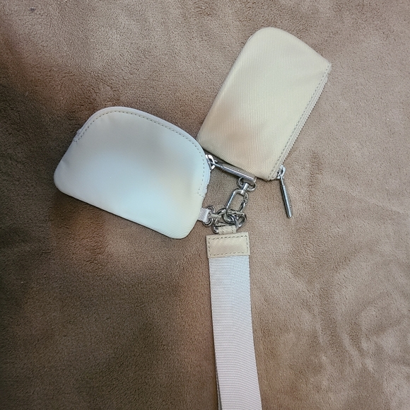 Lululemon Dual Pouch Set Tan/ Brown - Picture 3 of 3